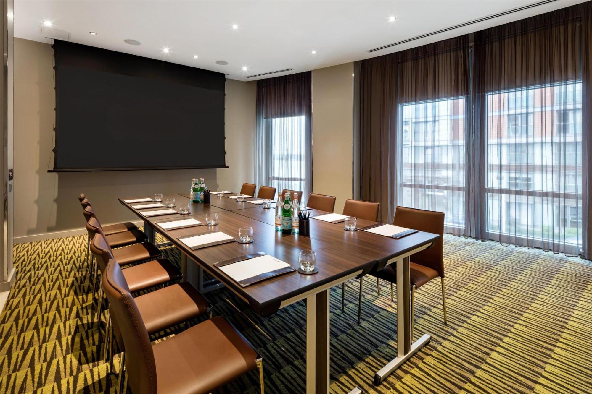 Radisson Blu Hotel, Canary Wharf East Hotel